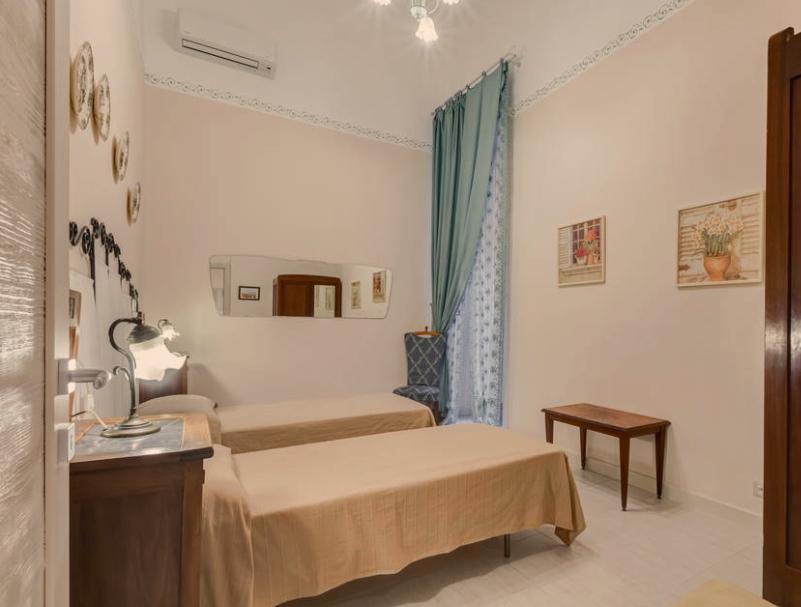 Domus Ottavia In *